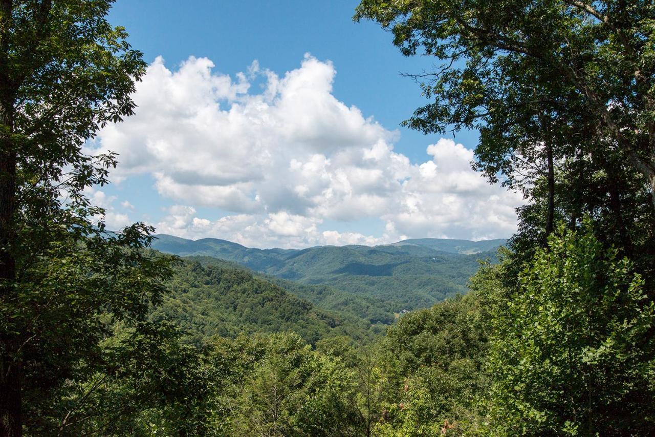 Lazy Bear Lodge Valle Crucis Esterno foto