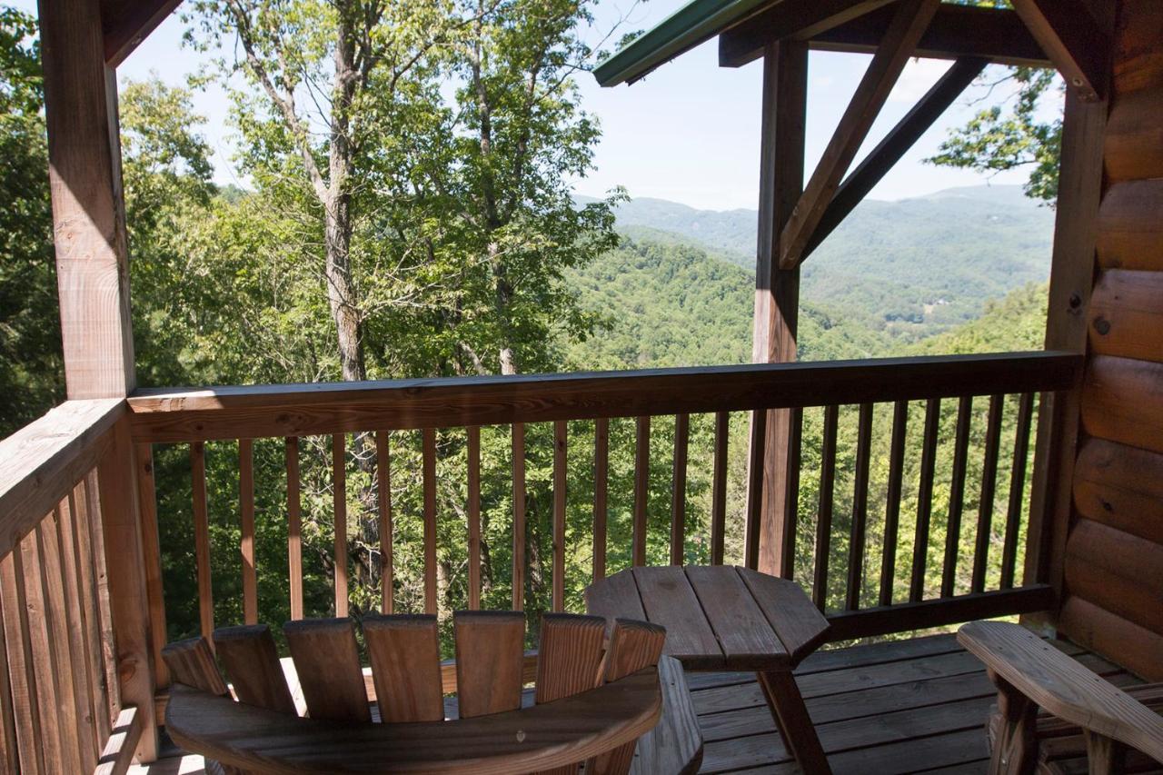 Lazy Bear Lodge Valle Crucis Esterno foto