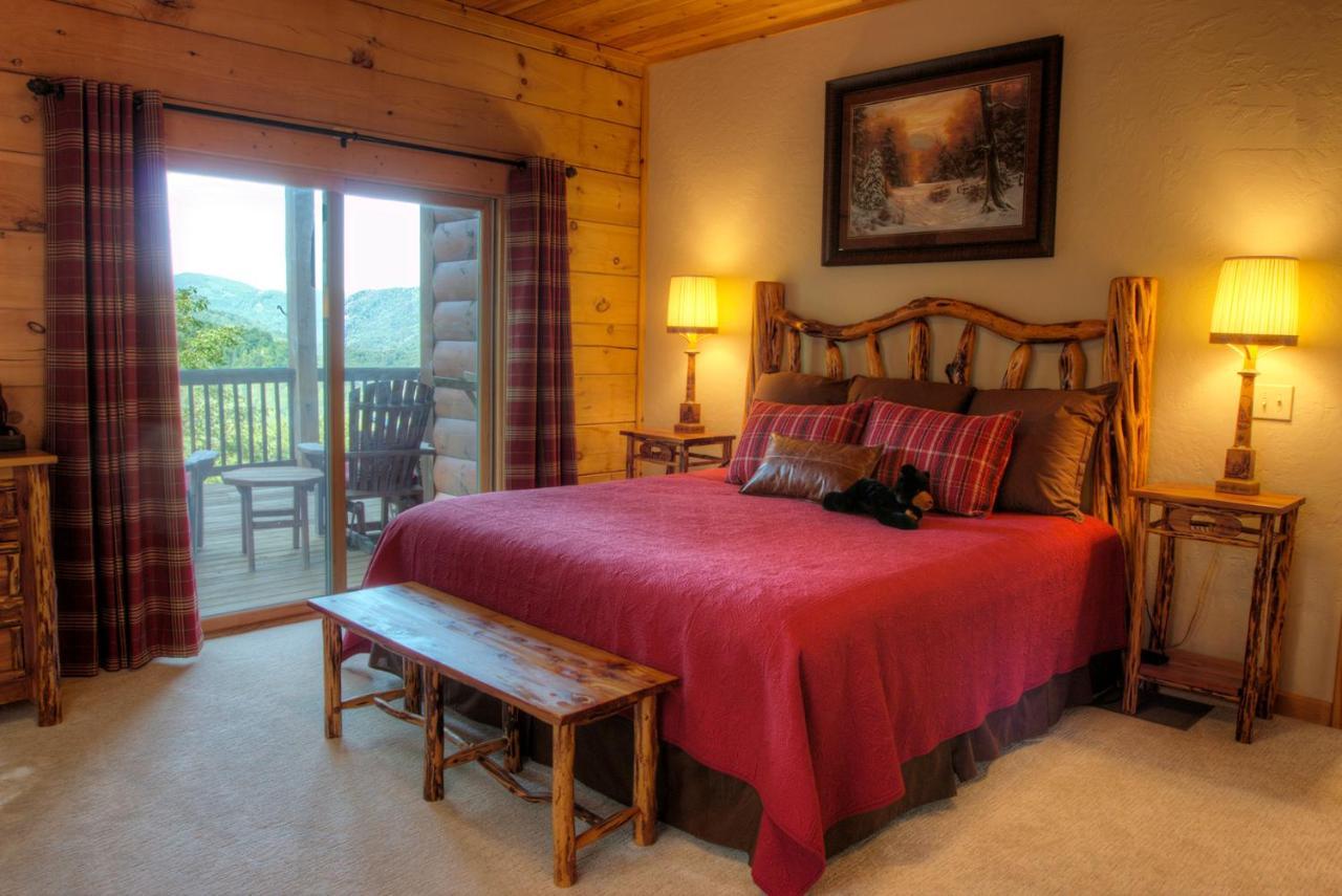 Lazy Bear Lodge Valle Crucis Esterno foto